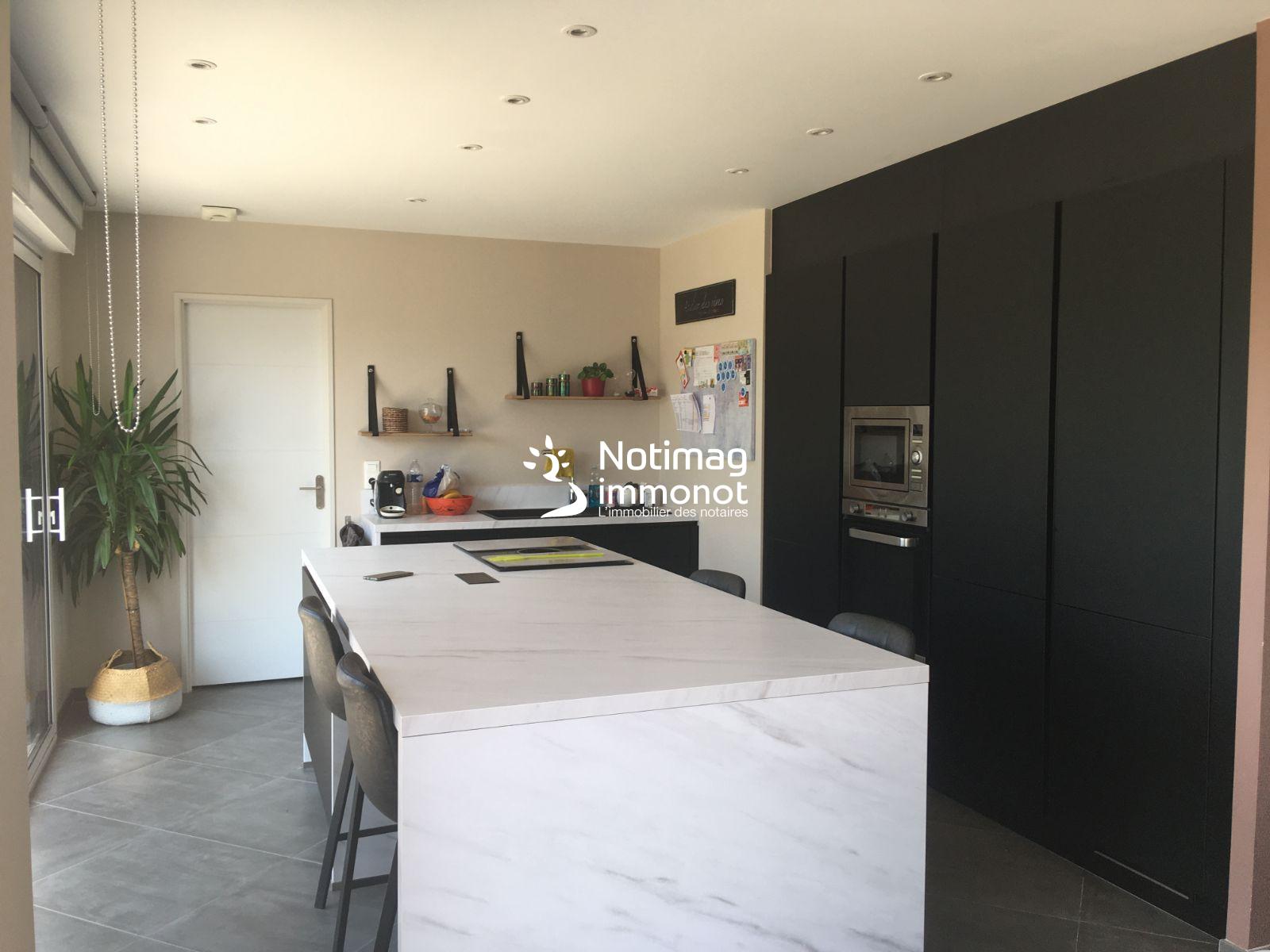 R&eacute;f.:M1627