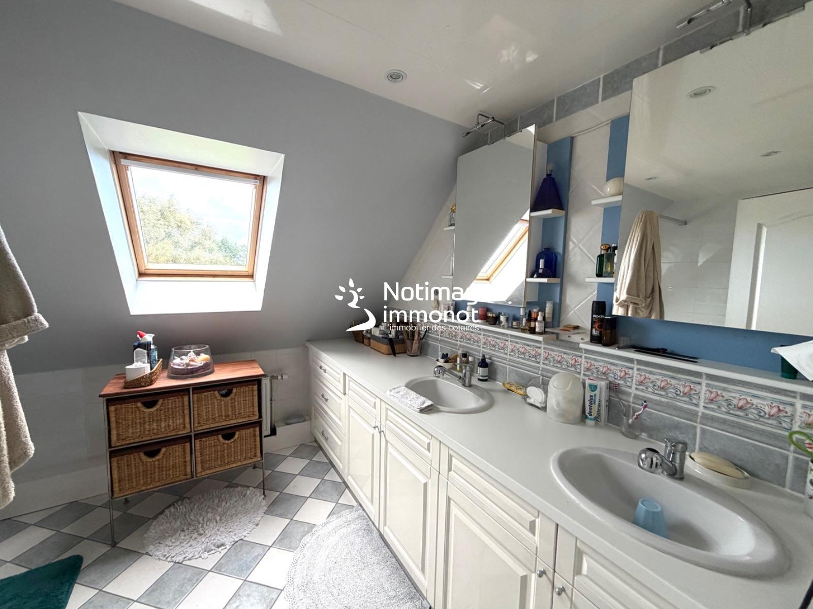 R&eacute;f.:H02245