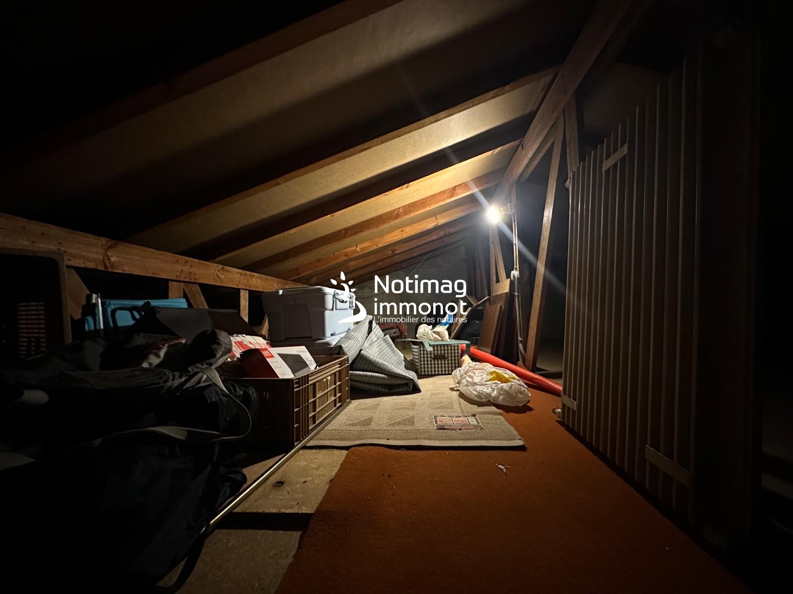 R&eacute;f.:R1592