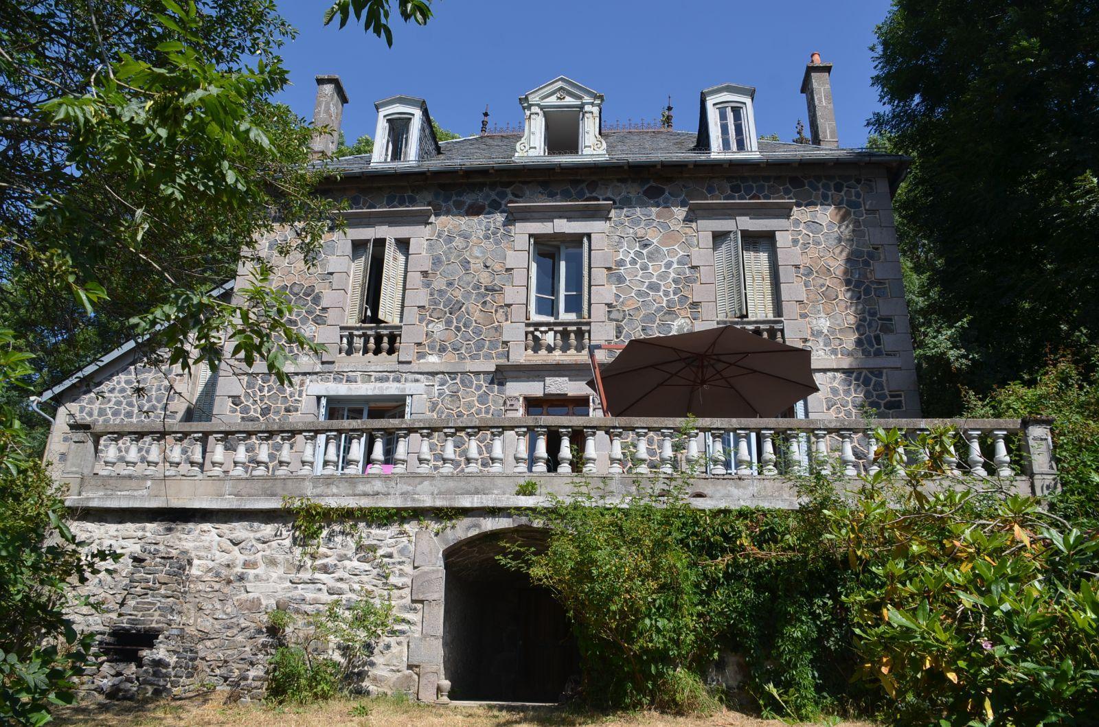 Maison à vendre à Vèze (15160)